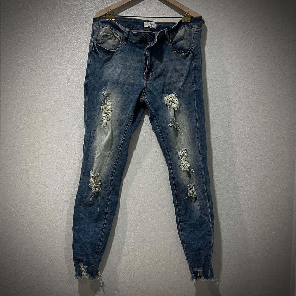 Chic Soul NWOT Skinny Destructed Jeans